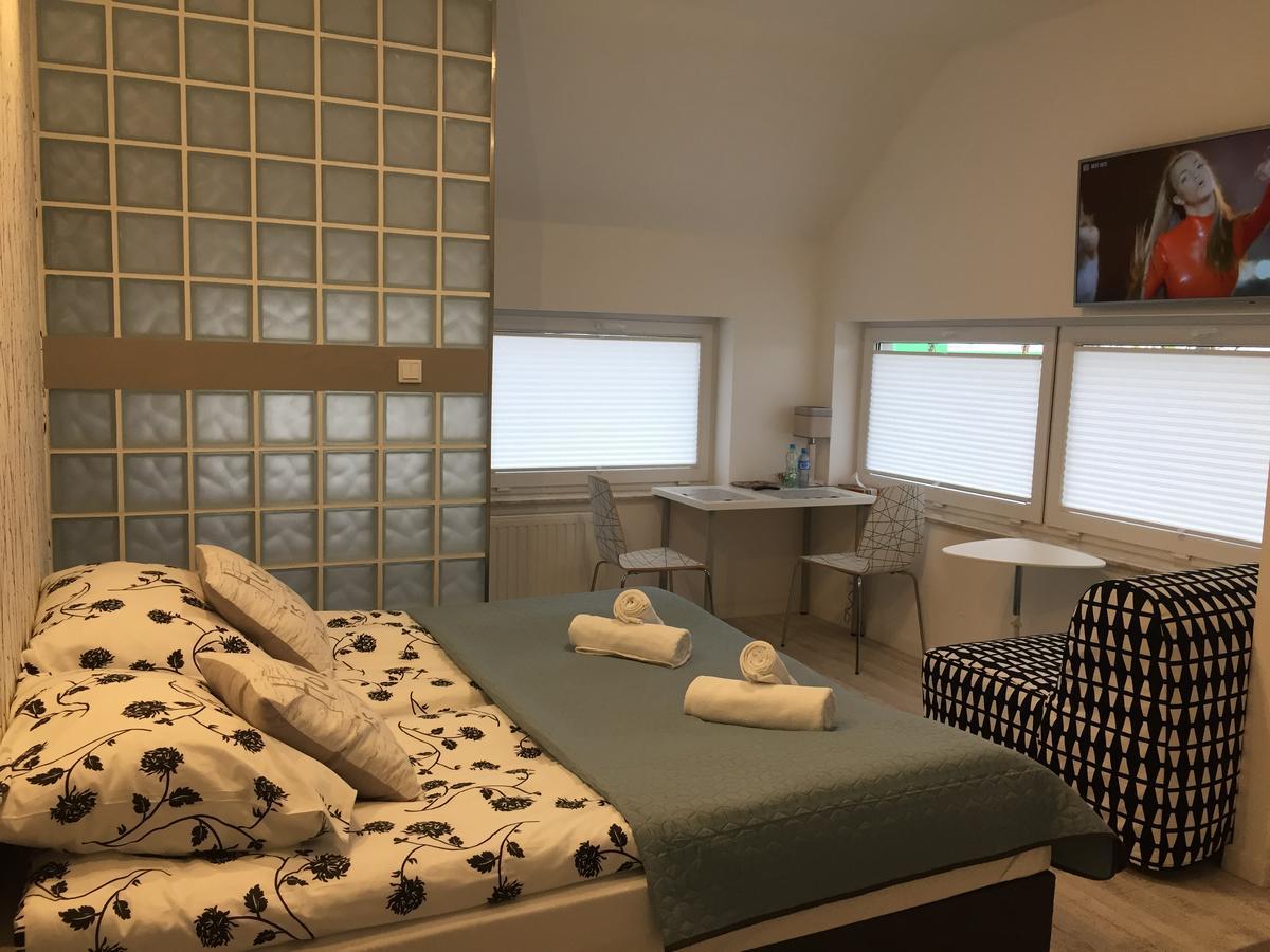 Q Apartamenty Mirkow Εξωτερικό φωτογραφία